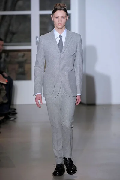 Look 2